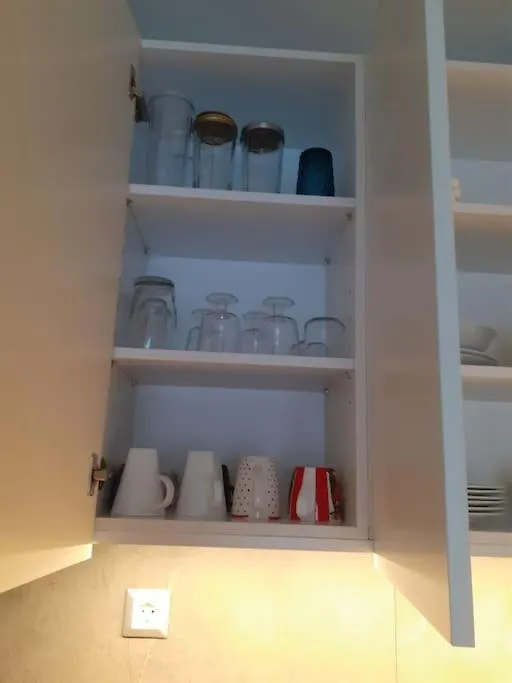 Artemis Luxury Suite In Iktinou Pedestrian & Mitropolitou Iossif Area Thessaloniki Apartment