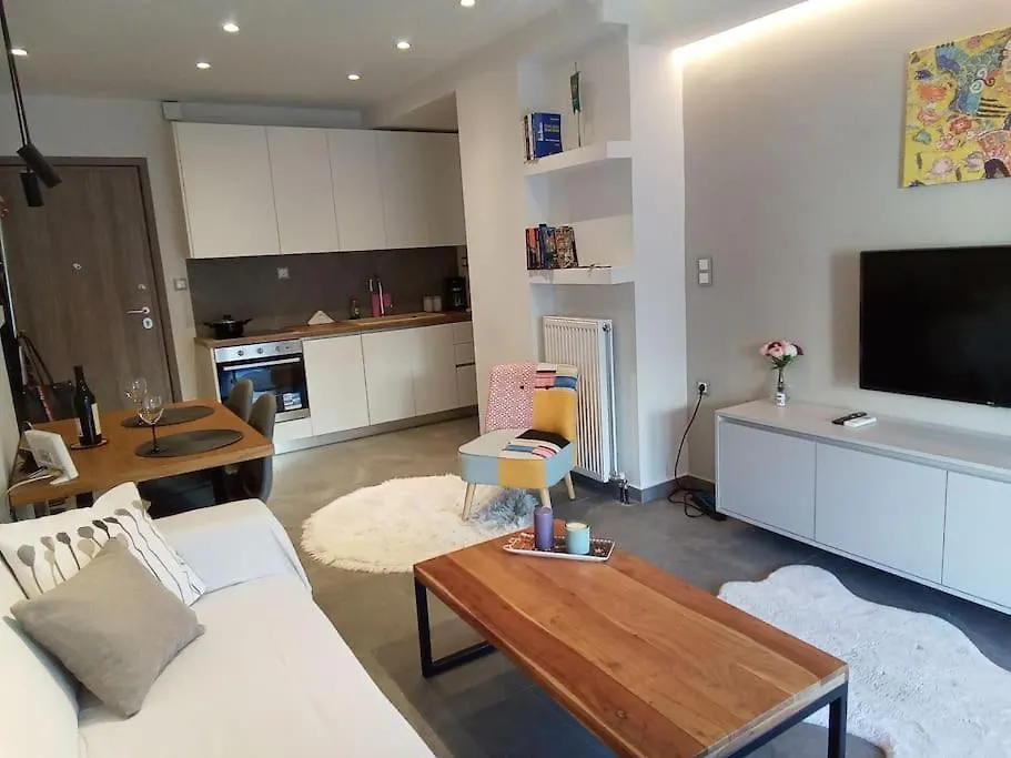 Apartment Artemis Luxury Suite In Iktinou Pedestrian & Mitropolitou Iossif Area Thessaloniki