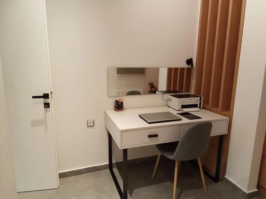 Artemis Luxury Suite In Iktinou Pedestrian & Mitropolitou Iossif Area Thessaloniki Apartment